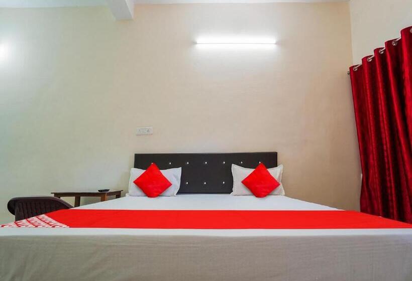 غرفة كلاسيكية ثلاثية, Oyo Flagship Hotel Natural Point