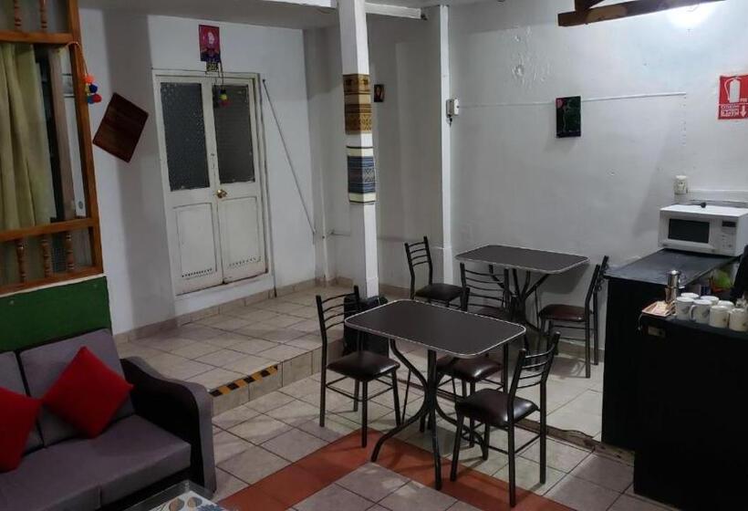 Familienzimmer, Nissi Wasi