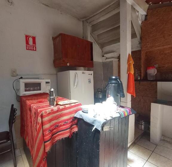 Standard 3 Bett Zimmer Geteiltes Bad, Nissi Wasi