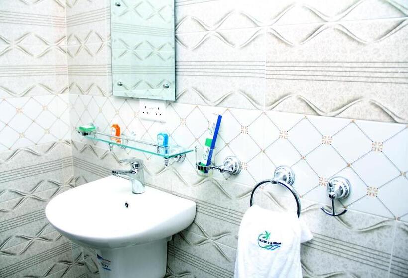 سوییت لوکس, Silverzb Resort