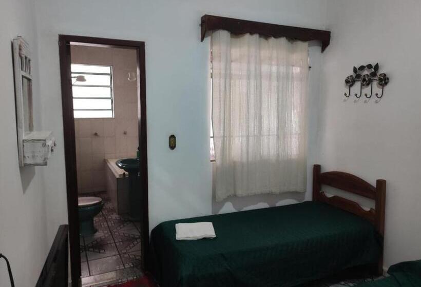 اتاق استاندارد سه نفره, Pousada Estrada De Ferro