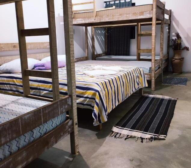 اتاق خانوادگی, Pousada Estrada De Ferro