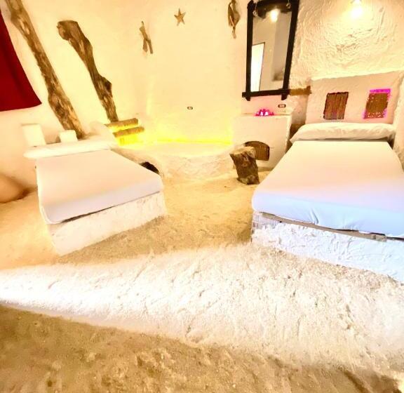 اتاق استاندارد, Adrar Azwar