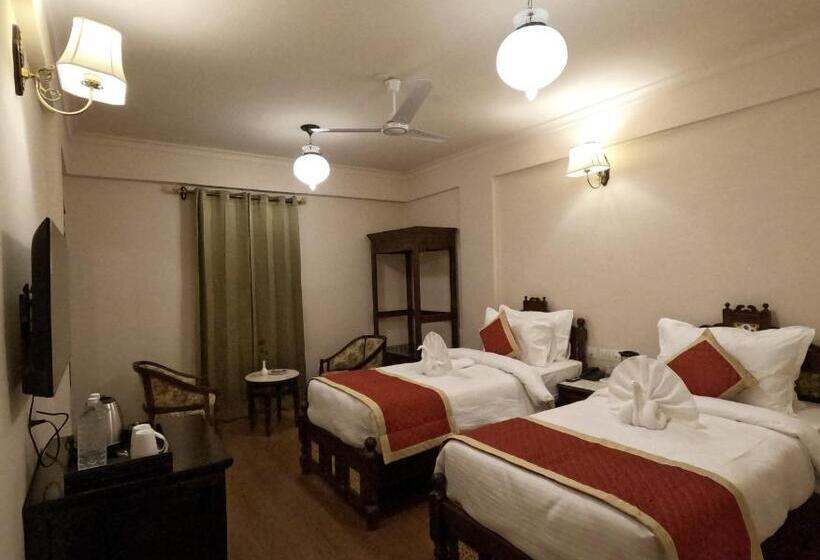 חדר דלוקס, Chandra Raj Mahal