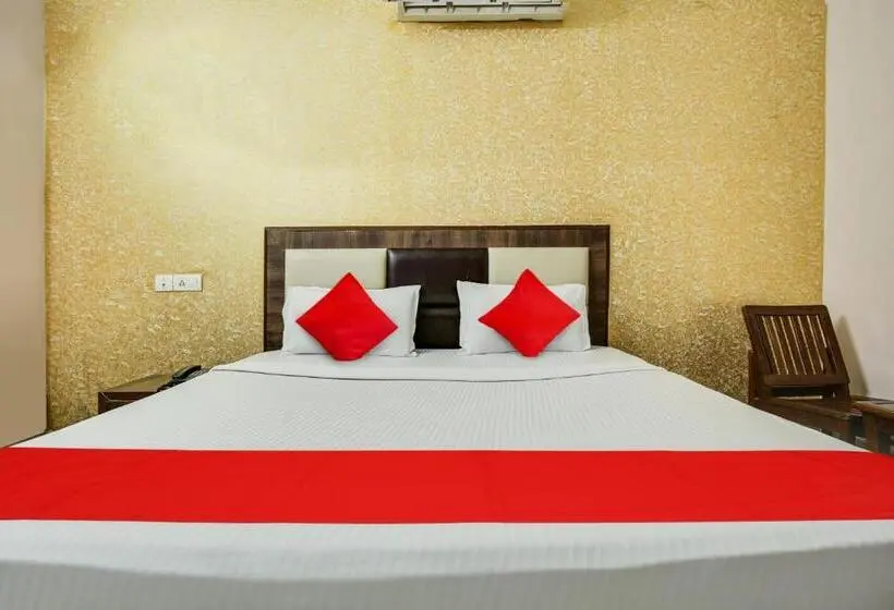 Classic Kolmen Hengen Huone, O Royal