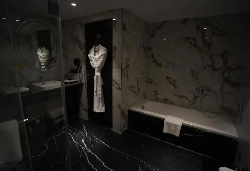 Habitación Deluxe, Soot