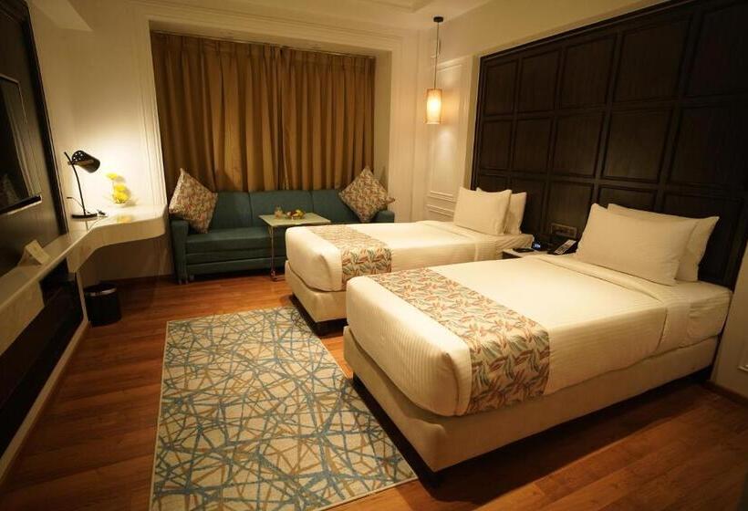 اتاق سوپریور با تخت بزرگ, Soot