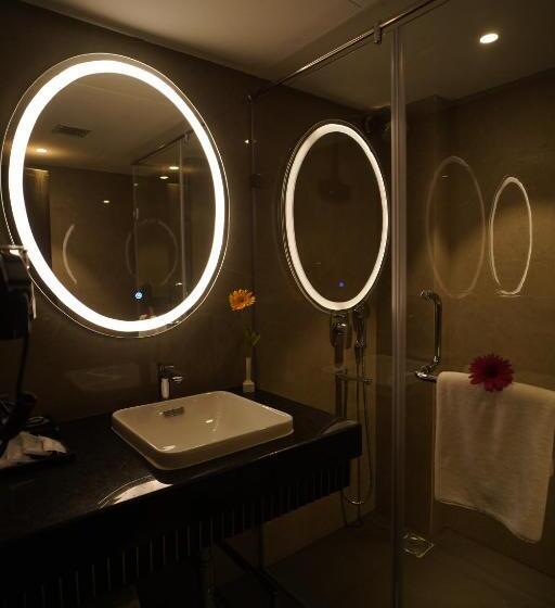 سوئیت با تخت بزرگ, Soot