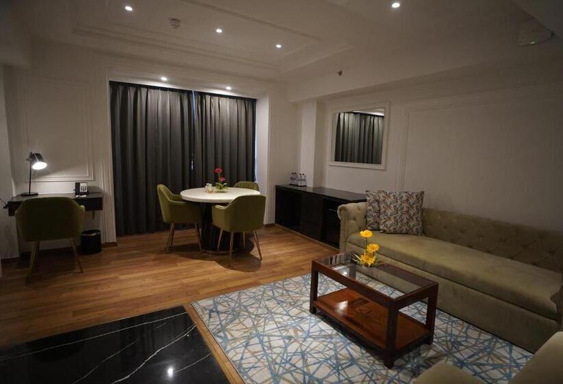 سوئیت با تخت بزرگ, Soot