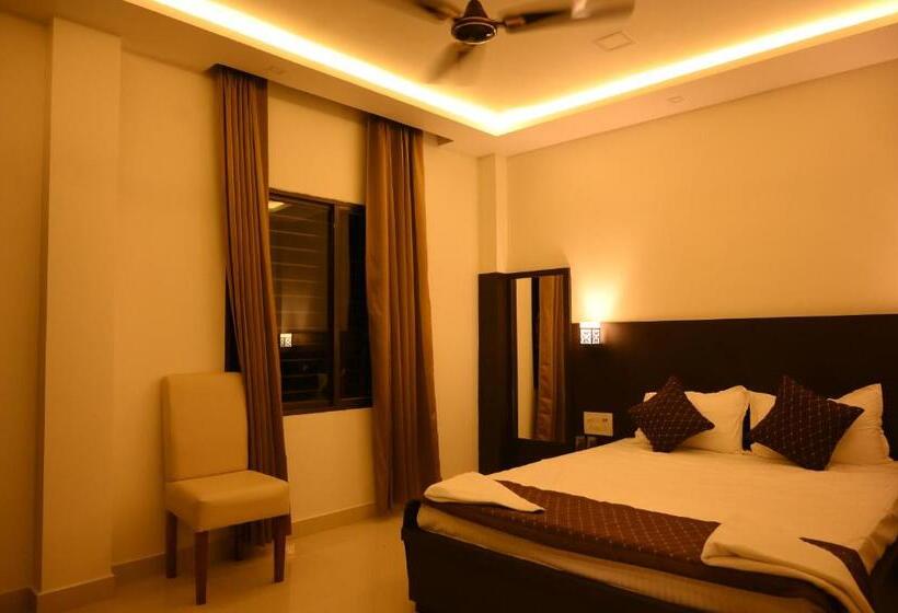 חדר סטנדרט, Tripti Biswanath Chariali