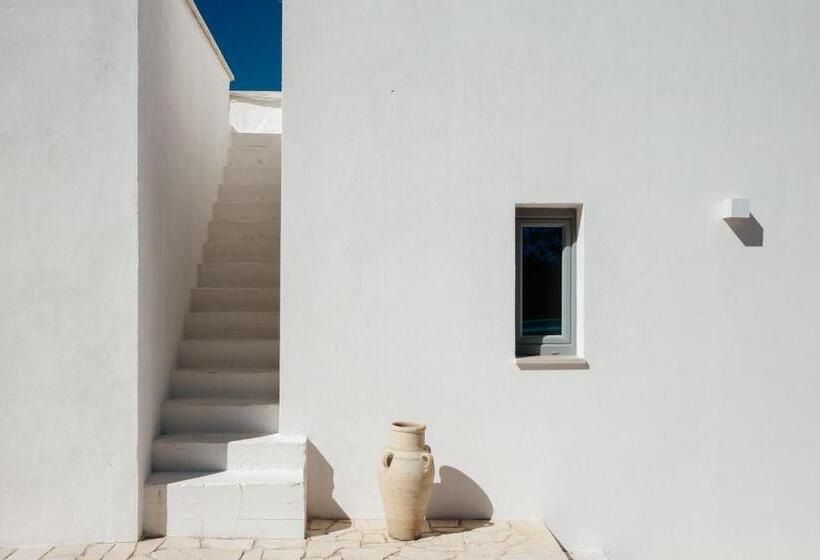 Трехместный Номер Стандарт Вид на Сад, Borgo Chiancarosa   Trullo E Lamia