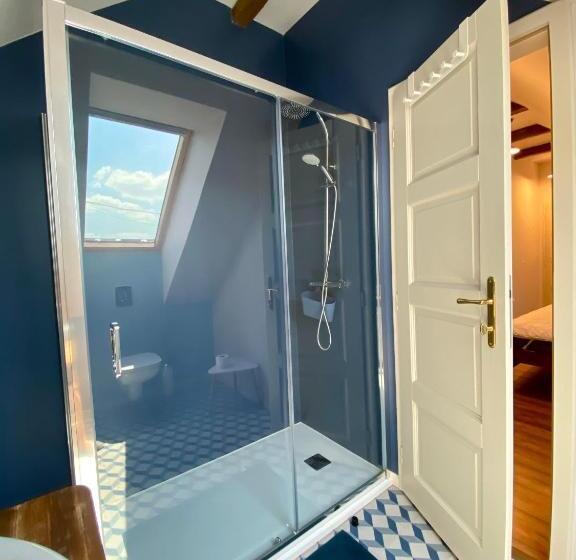 غرفة ديلوكس سرير كينج, Hatablak Köveskál