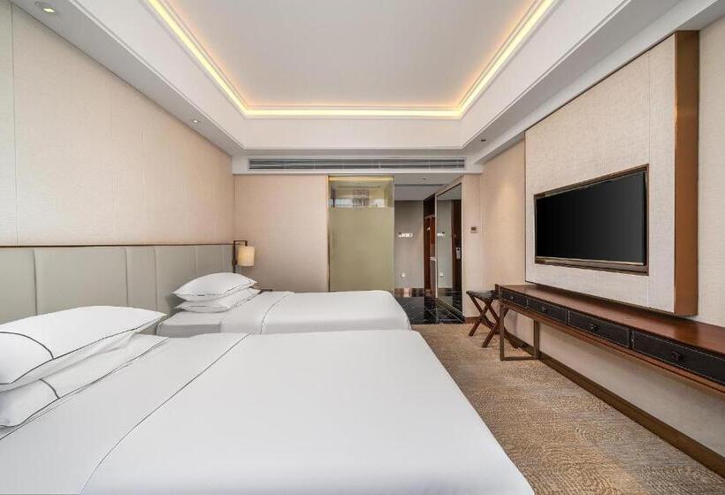 اتاق لوکس, Echeng