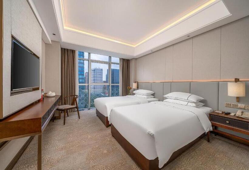 اتاق لوکس, Echeng