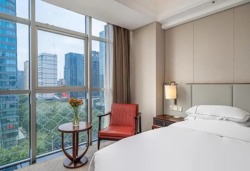 Suite Executive, Echeng