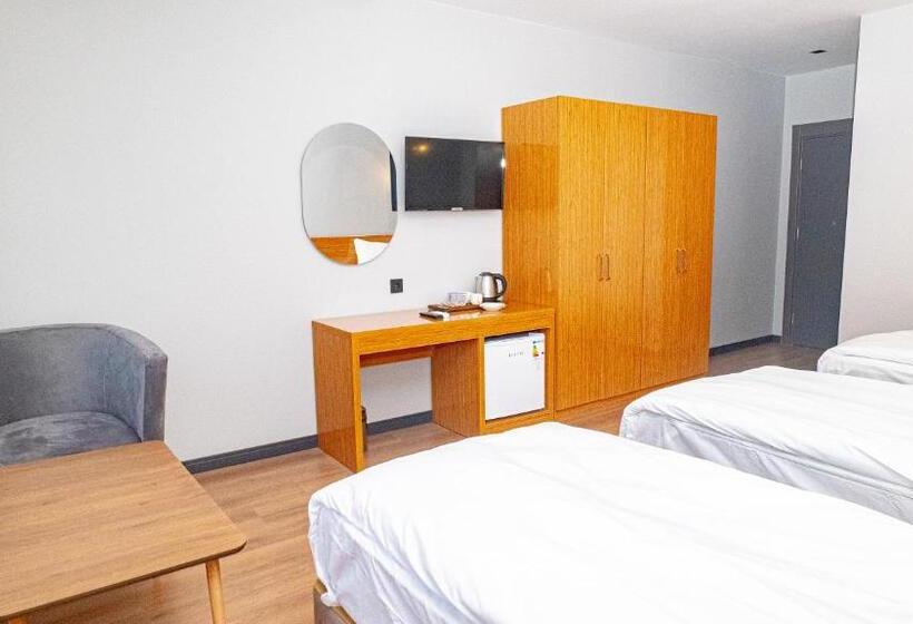 اتاق سوپریور سه تخته, Elite Marmara Bosphorus & Otel