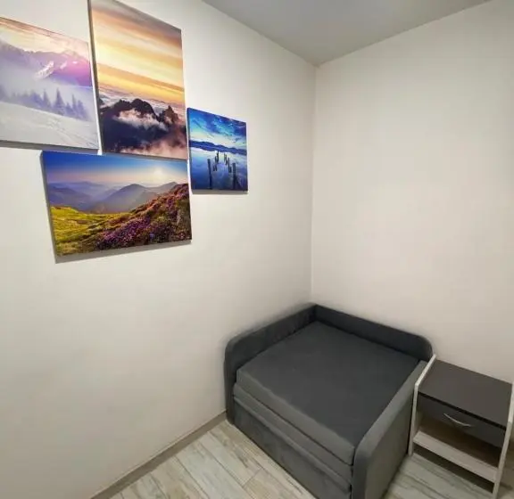 Standard Kolmen Hengen Huone, артур
