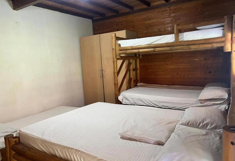 ファミリールーム, Hostal La Cabaña De Polo