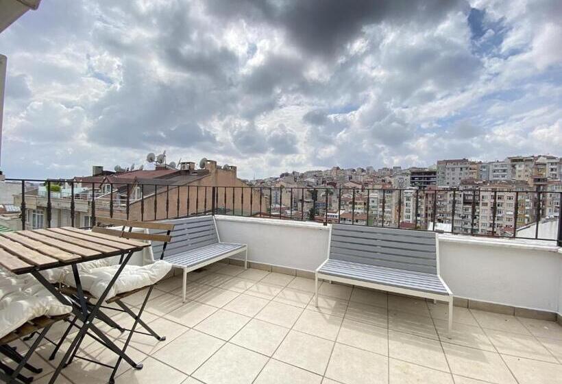 Suite with Terrace, Meridian