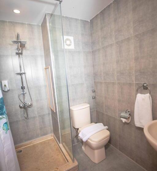 اتاق استاندارد, Palm Inn Suites