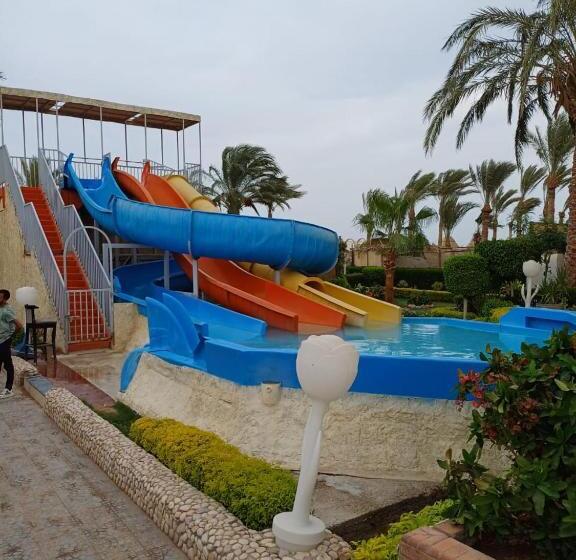 اتاق استاندارد, Palm Inn Suites