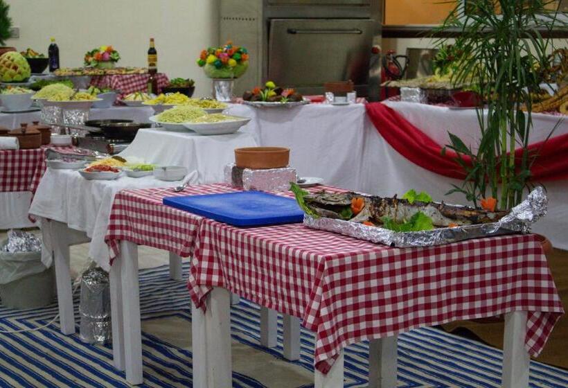 اتاق اکونومی یک تخته, Palm Inn Suites