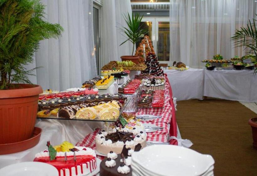 اتاق اکونومی, Palm Inn Suites