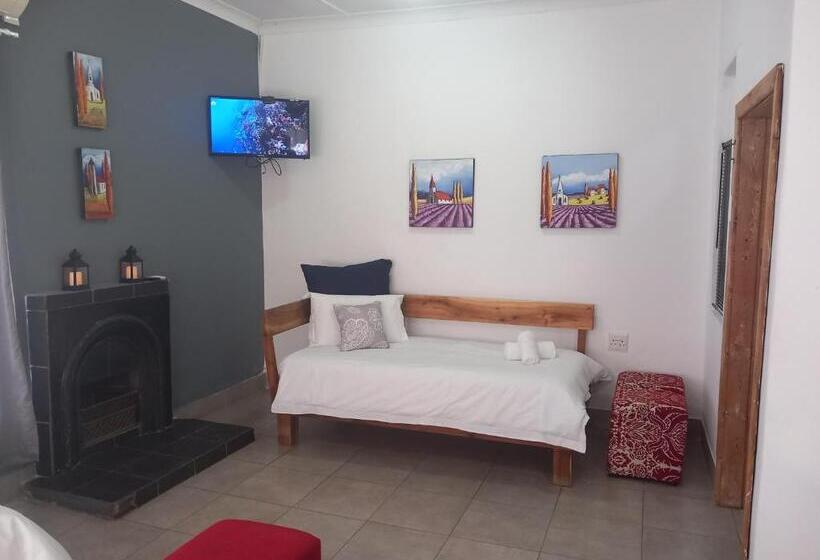 Семейный Номер, 7 On Grey Guesthouse