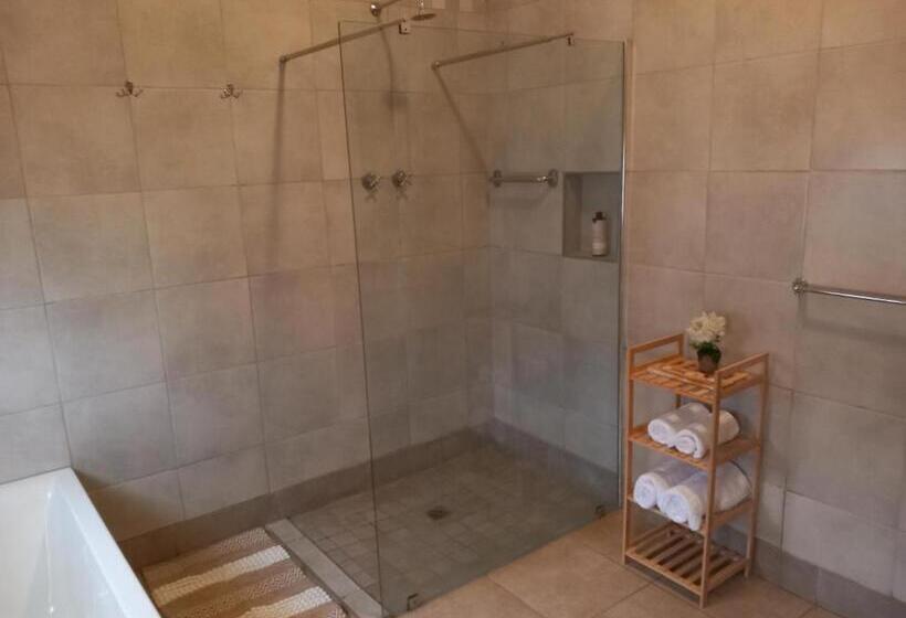 Номер Стандарт Вид на Сад, 7 On Grey Guesthouse