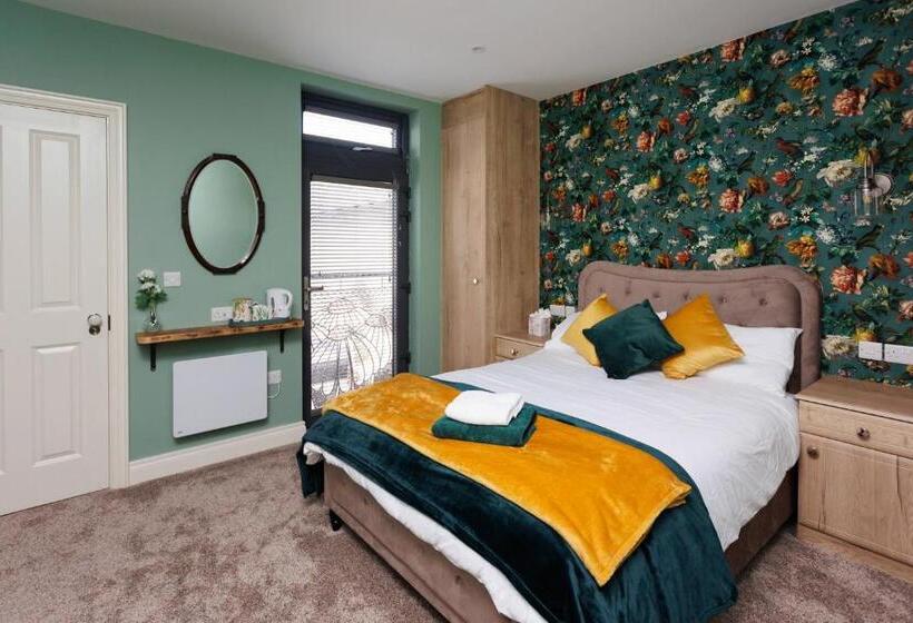 Номер Стандарт, Boutique Stays At 78