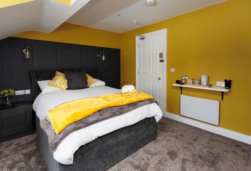 Номер Стандарт, Boutique Stays At 78