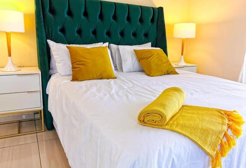 اتاق لوکس, Genesis Guesthouze