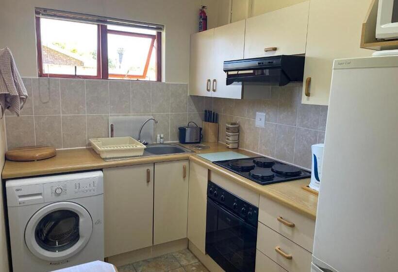 スタンダードルーム, Upper Room Guesthouse