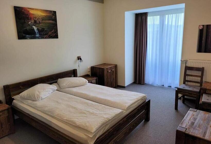 스탠다드 룸, Pensiunea Eden éden Panzió