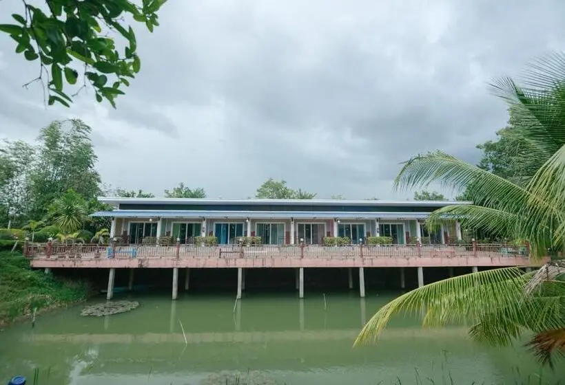 Deluxe-huone, รีสอร์ท เรือนชมดาว