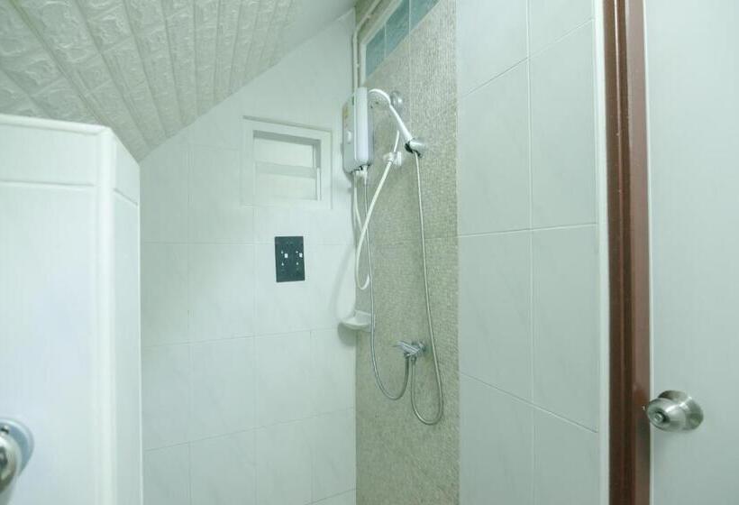 三人经典房间, รีสอร์ท เรือนชมดาว