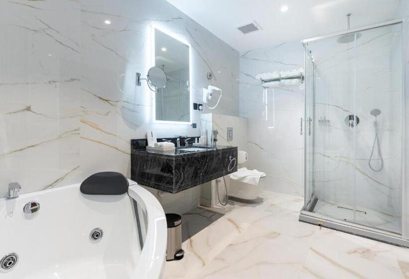 行政套房, فندق رويال دايموند الفندقية