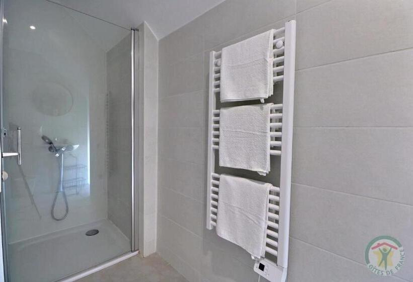 스탠다드 트리플 룸, La Ferme De La Begossiere