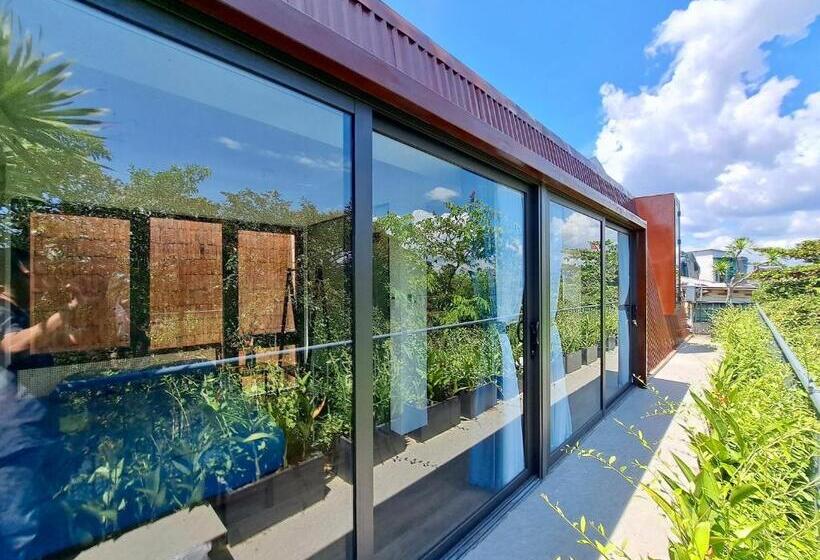 اتاق استاندارد با بالکن, Boom Casa Homestay