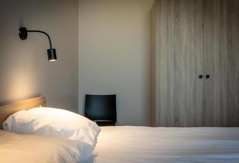 اتاق سوپریور, Espak Hostel