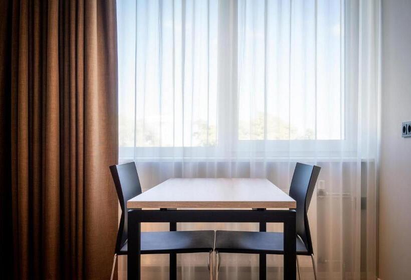 اتاق سوپریور, Espak Hostel