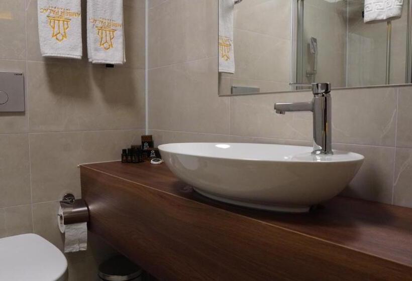 غرفة قياسية, Amber Palace