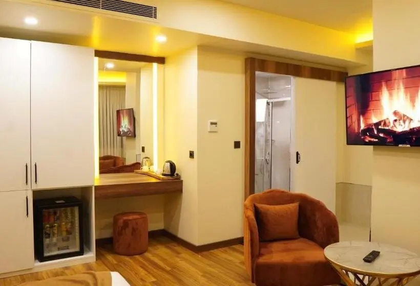 ハイドロマッサージバス付きスイート, Amber Palace