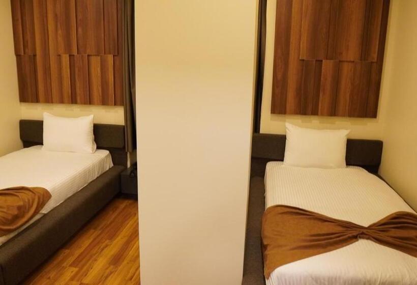 غرفة قياسية, Amber Palace