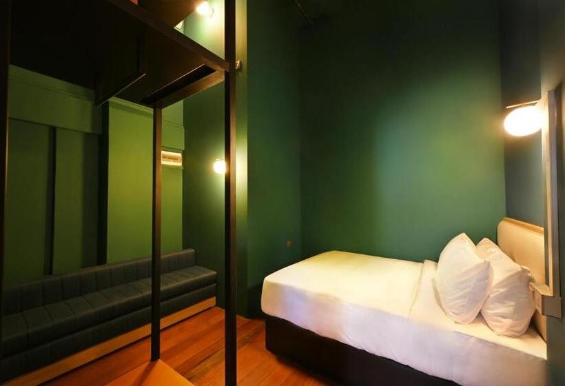 اتاق استاندارد, Dream Chaser Boutique Capsule