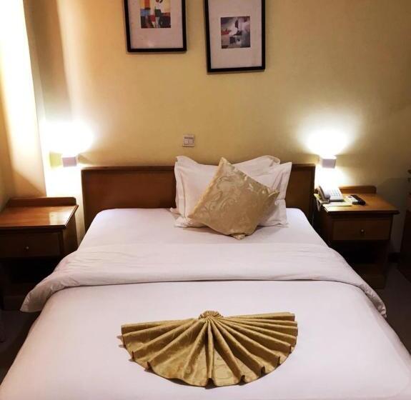 اتاق استاندارد, Marjorie `y`