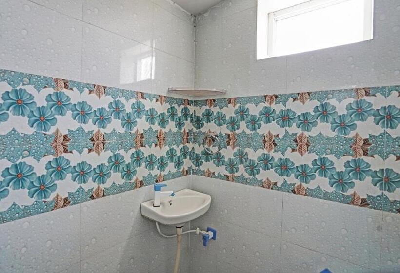 غرفة كلاسيكية ثلاثية, Oyo Flagship Kmps Palace