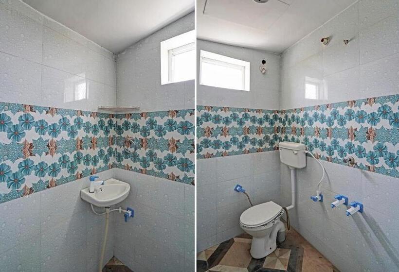 غرفة كلاسيكية ثلاثية, Oyo Flagship Kmps Palace