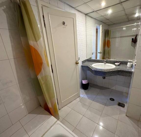 اتاق استاندارد, Queens Valley