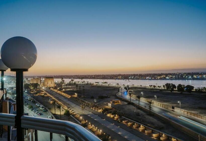 اتاق استاندارد, Queens Valley